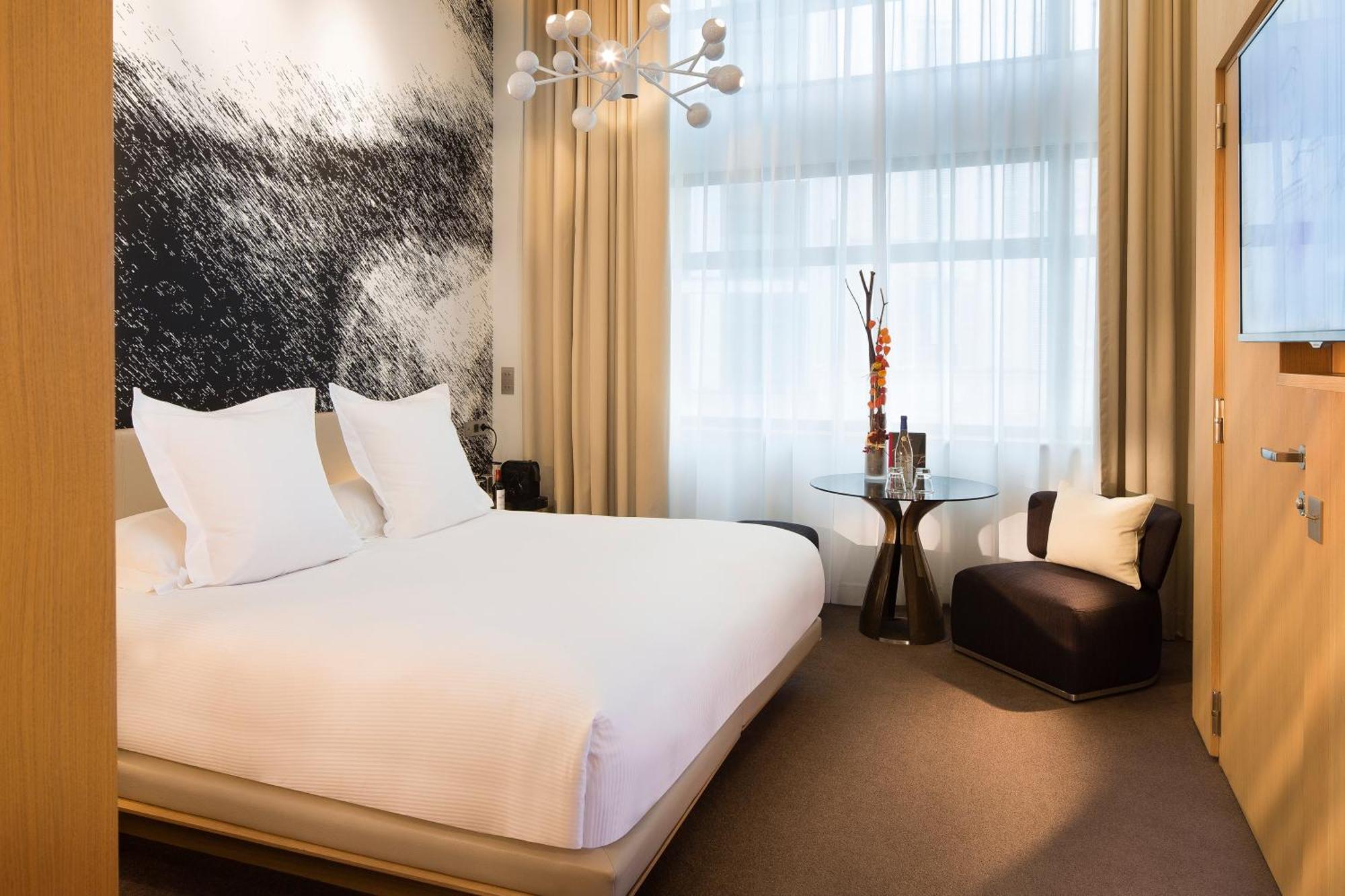 Le Cinq Codet Hotel Paris Exterior foto