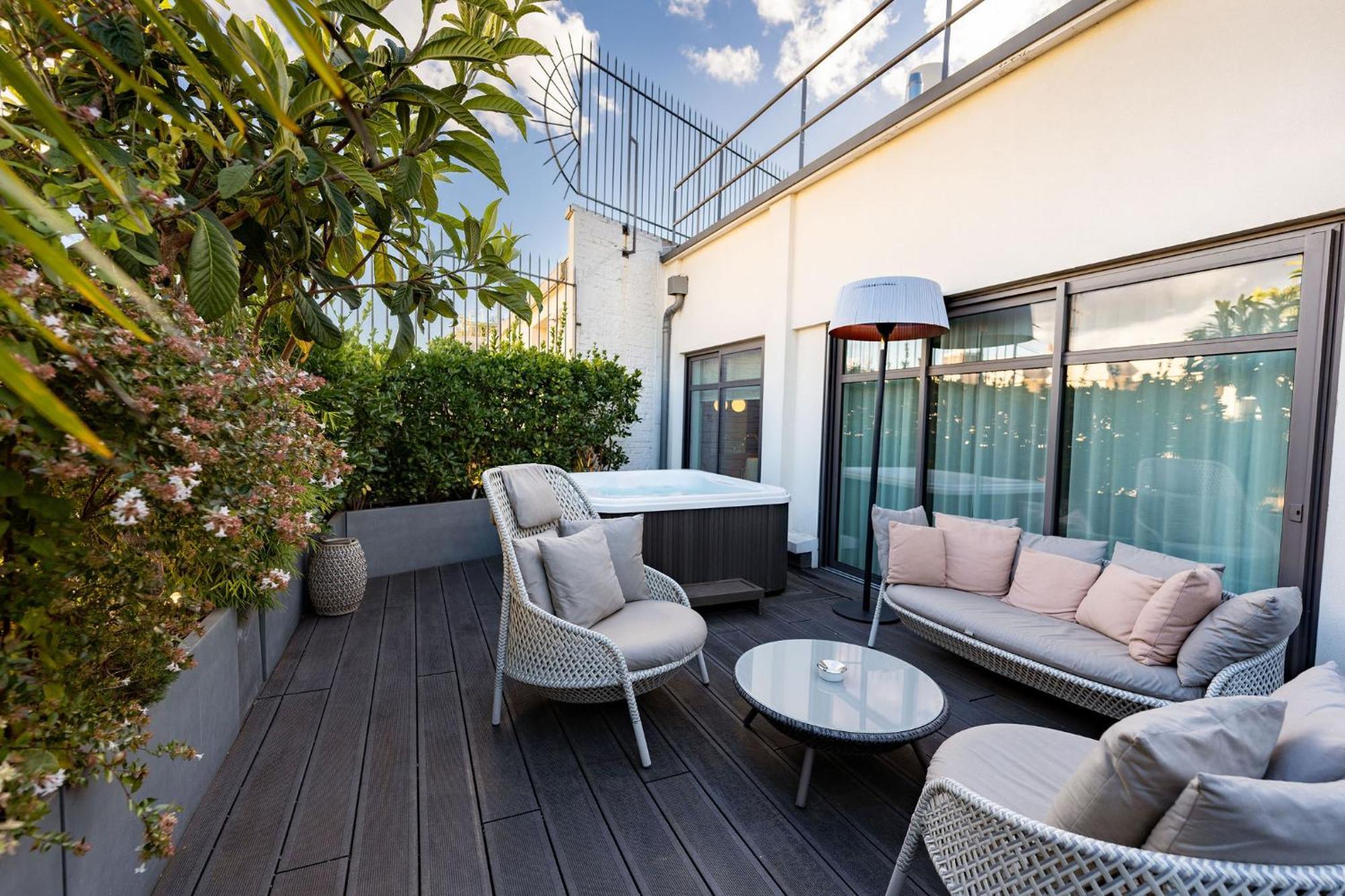 Le Cinq Codet Hotel Paris Exterior foto